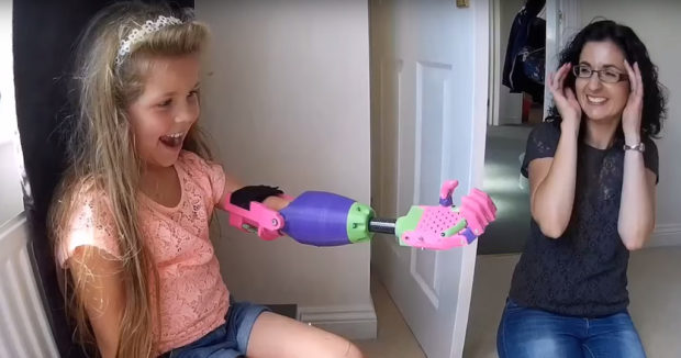 3d-printed-prosthetic-arm-stephen-davies-enable-isabella-fb